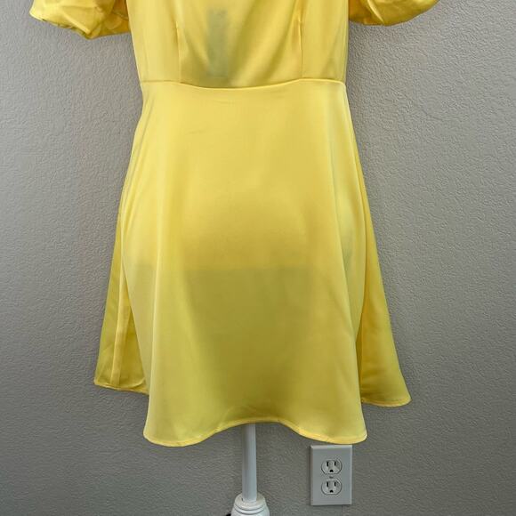 Something New Gloria Short Puff Sleeve Yellow Satin Mini Dress Medium NWT - Picture 10 of 13
